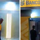 Imagem VÍDEO: Suspeitos atacam batalhão da PM e explodem banco no interior da BA