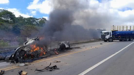 Imagem Acidente em rodovia baiana deixa ao menos 10 pessoas mortas; assista
