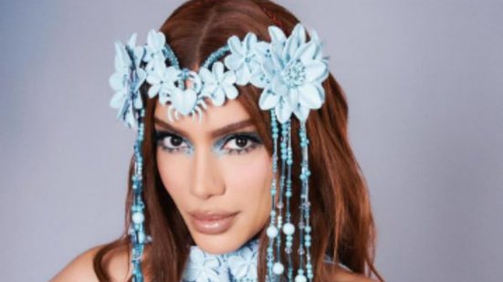 Imagem VÍDEO: Anitta manda recado para ladrões durante evento: "Tô amaldiçoando a vida de cada um"