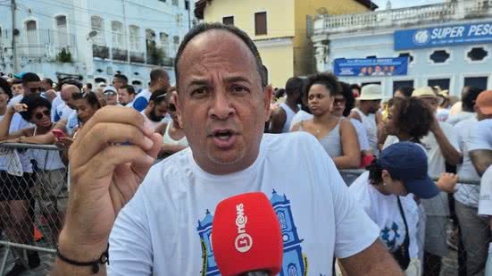 Imagem Jorge Araújo quebra silêncio sobre aumento da passagem de ônibus: “Estou do lado do povo e assunto encerrado”