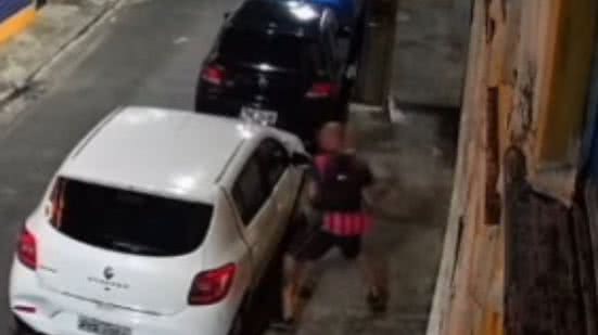 Imagem Percussionista de Salvador relata ameaças após ter carro destruído por ex-namorado por recusar reatar relacionamento; veja vídeo