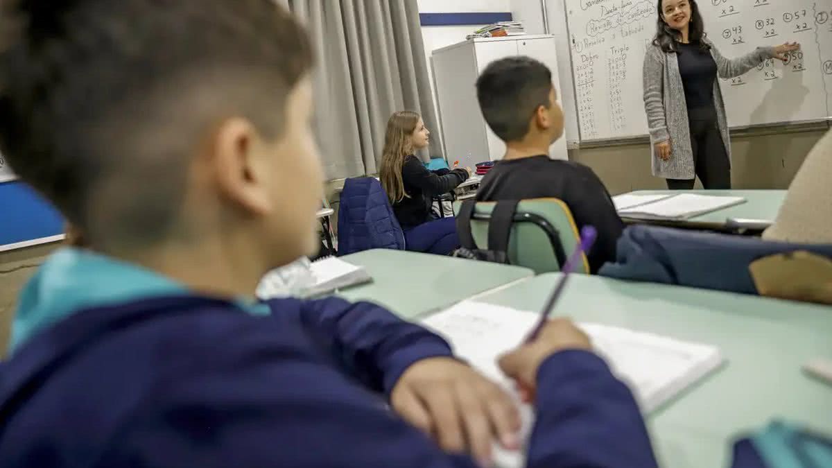 Professores da Bahia vão receber abono extraordinário; saiba quem vai receber