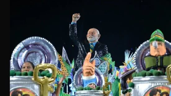 Alex Ferro / Riotour