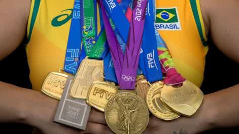 Reprodução/@tandaracaixeta