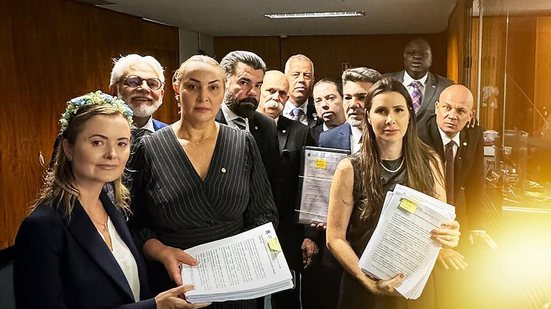 Reprodução Instagram @carolinedetoni