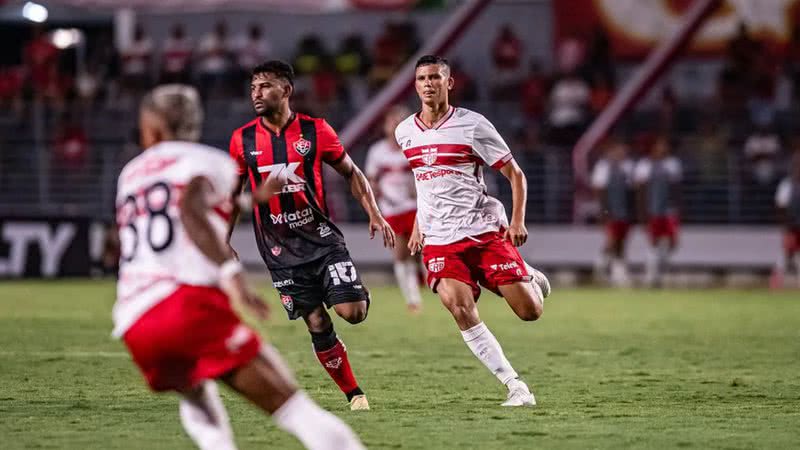 CRB x Vitória: Saiba onde assistir e prováveis escalações do confronto ...