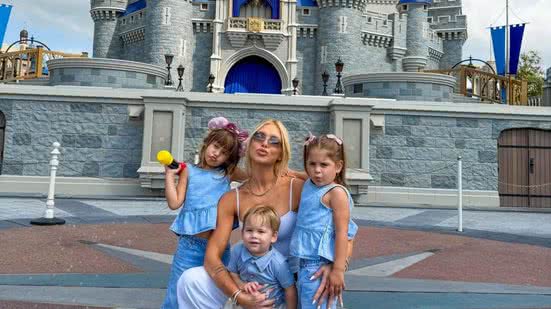Imagem “Um dos melhores dias da minha vida!”: Virginia compartilha cliques com filhos no Magic Kingdom
