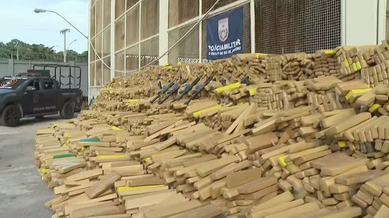 Megaoperação revela bunker com quase 50 toneladas de maconha e arsenal de guerra - Repredução/TV Globo