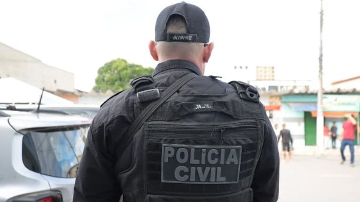 Dono de oficina é morto a tiros dentro de casa na frente das filhas em Feira de Santana