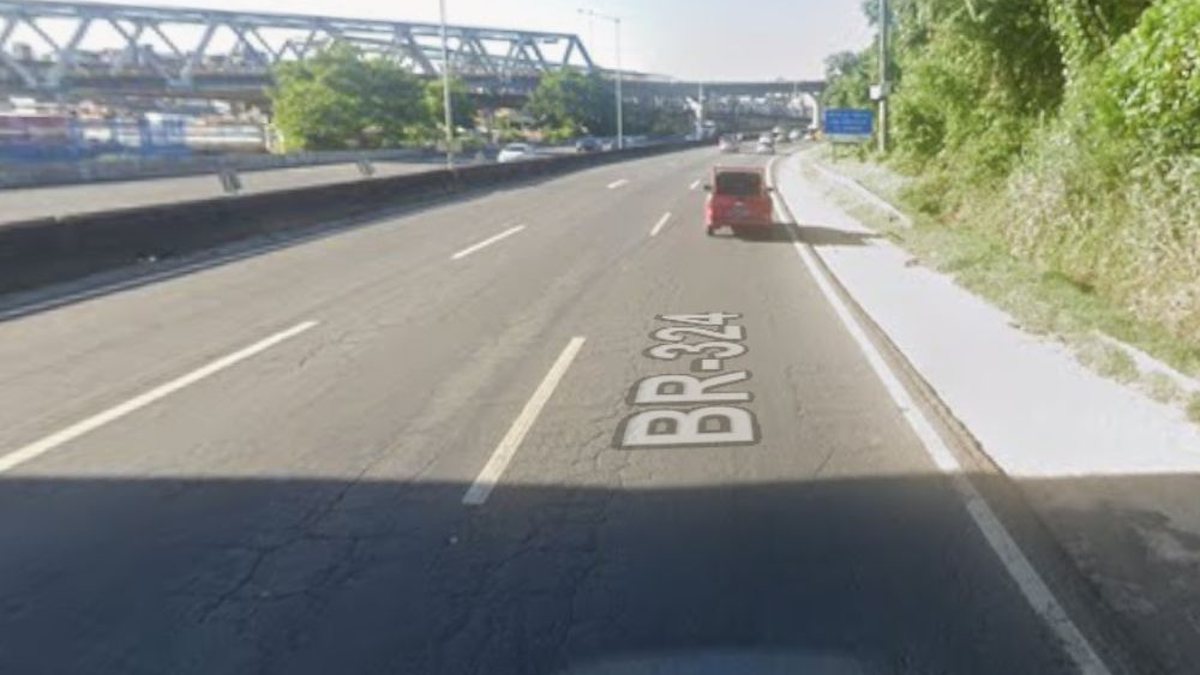 PM aposentado é morto a tiros e corpo é encontrado dentro de carro na BR-324 em Salvador
