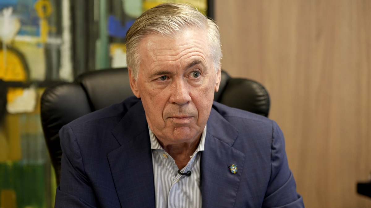 Bicampeão mundial detalha relação com Carlo Ancelotti e revela 