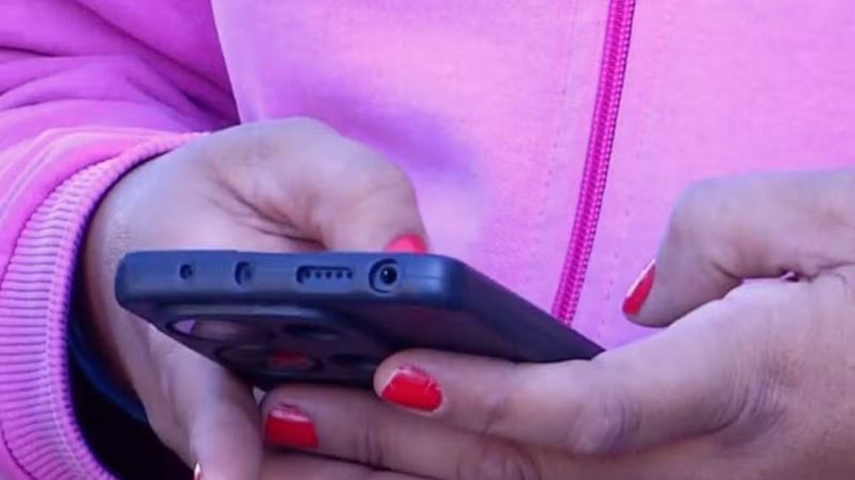 Sogra vaza vídeos íntimos de adolescente nas redes sociais por não aceitar namoro do filho