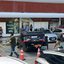 Imagem VÍDEO: Carro de luxo capota em estacionamento de famoso edifício comercial de Salvador