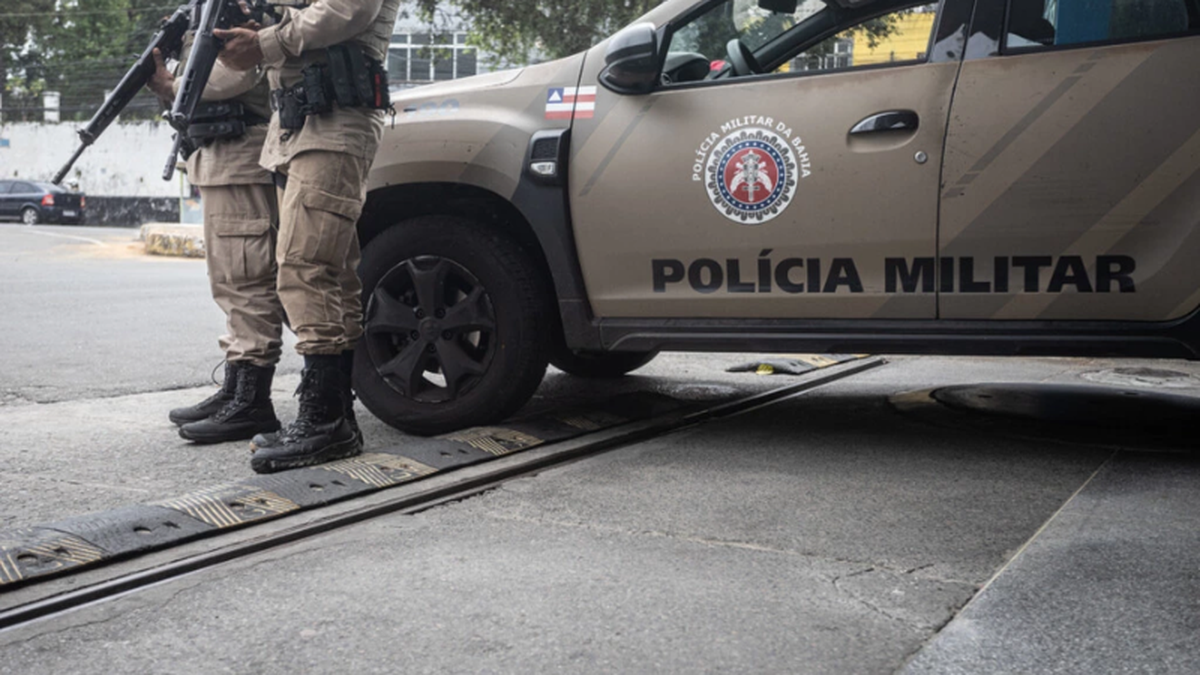 Policial militar fica ferida após receber pedrada no rosto durante perseguição no sudoeste da Bahia