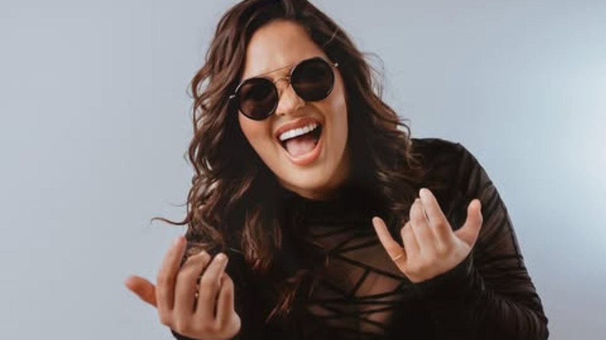 Conheça Rafa Alyce BB, cantora que chamou Gusttavo Lima de "filho da p***" no palco em festa de São João; veja vídeo