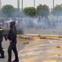 Imagem CONFUSÃO NA COPA! Manifestantes entram em conflito no entorno do estádio da estreia do mundial; veja