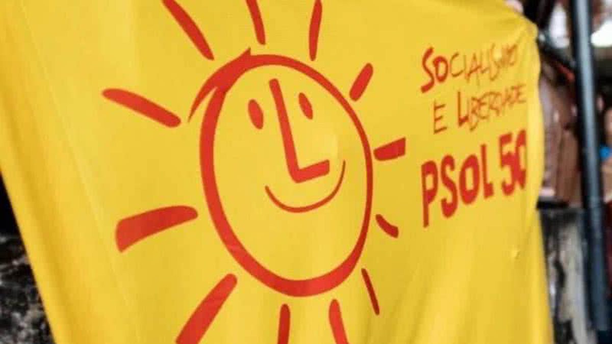 PSOL rebate Érika Hilton após críticas a financiamento de campanha