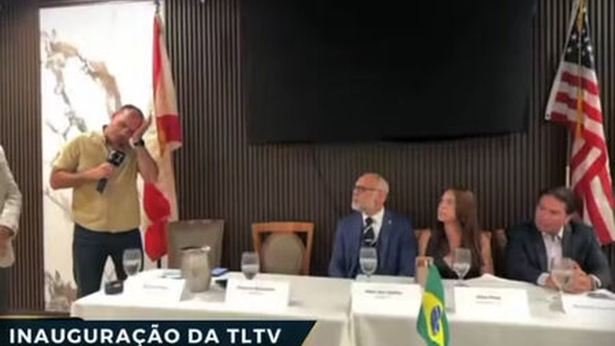 VÍDEO: Eduardo Bolsonaro chora nos EUA com medo de ser preso e desabafa sobre 