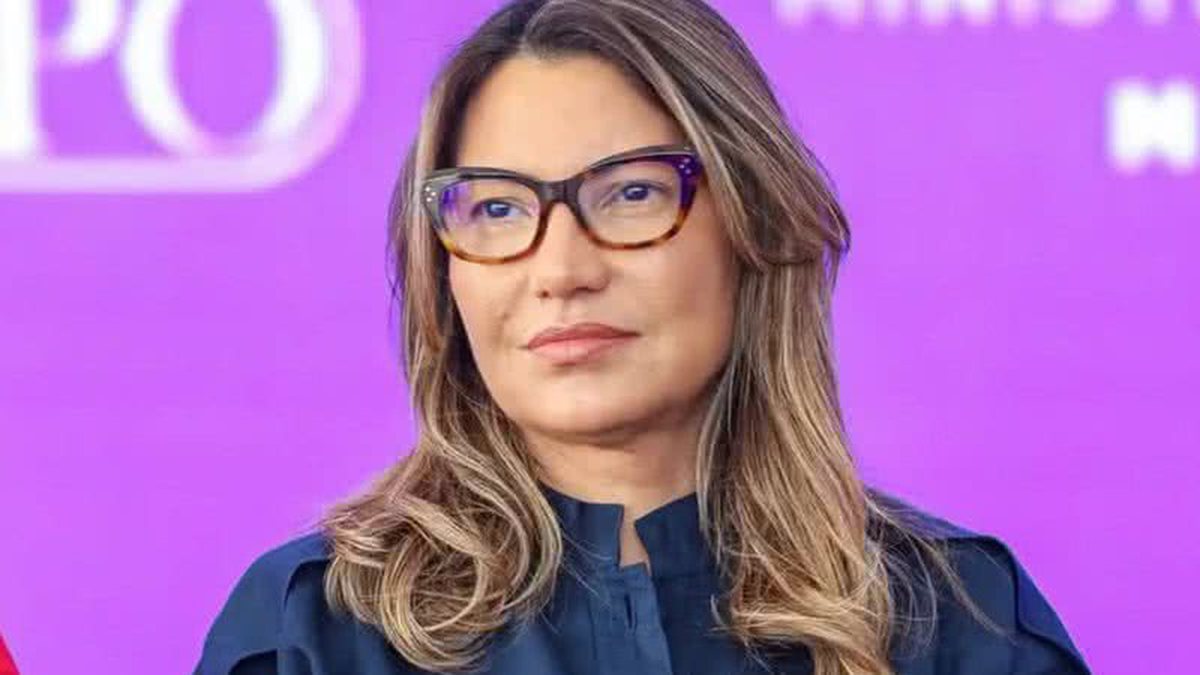Janja se emociona em Salvador e faz alerta sobre conteúdo ‘redpill’: “Precisamos educar nossos meninos”