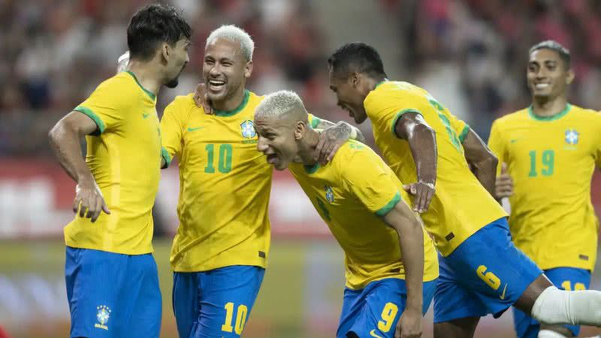 Clube europeu oferece triplo do salário para artilheiro da Seleção Brasileira em Copa do Mundo - QTU Questões do Universo