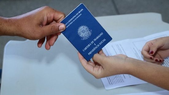 O principal requisito é ter o Ensino médio completo - Agência Brasil