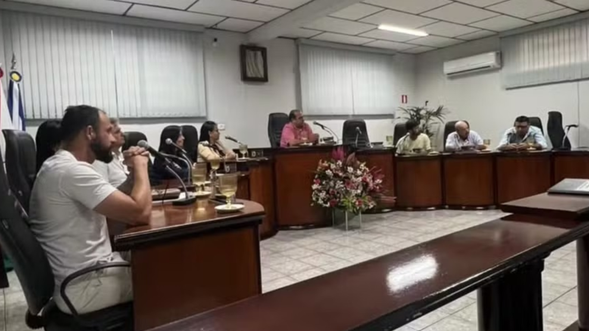“Sexo oral” faz vereador renunciar ao cargo; entenda