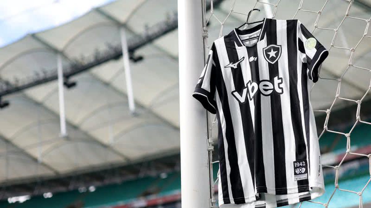 DE MALA PRONTA? Botafogo encaminha acordo com astro do futebol europeu - Foto