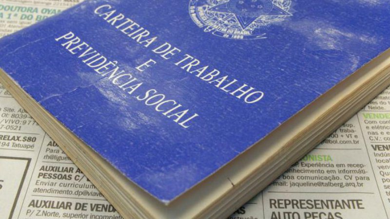 Interessados devem comparecer às unidades e levar documentos - Agência Brasil