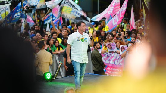 Vittor Sales/Divulgação Campanha Flávio Bolsonaro