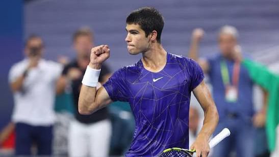 Ex-número 1 do mundo se machucou durante o ATP 500 de Barcelona, em abril, e ficou fora das competições desde então para se recuperar da lesão - Foto: Reprodução / redes sociais