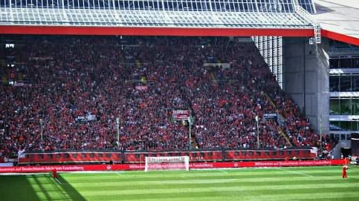 Os confrontos registrados durante a partida entre Waldhof Mannheim, deixaram 85 pessoas feridas - Redes sociais