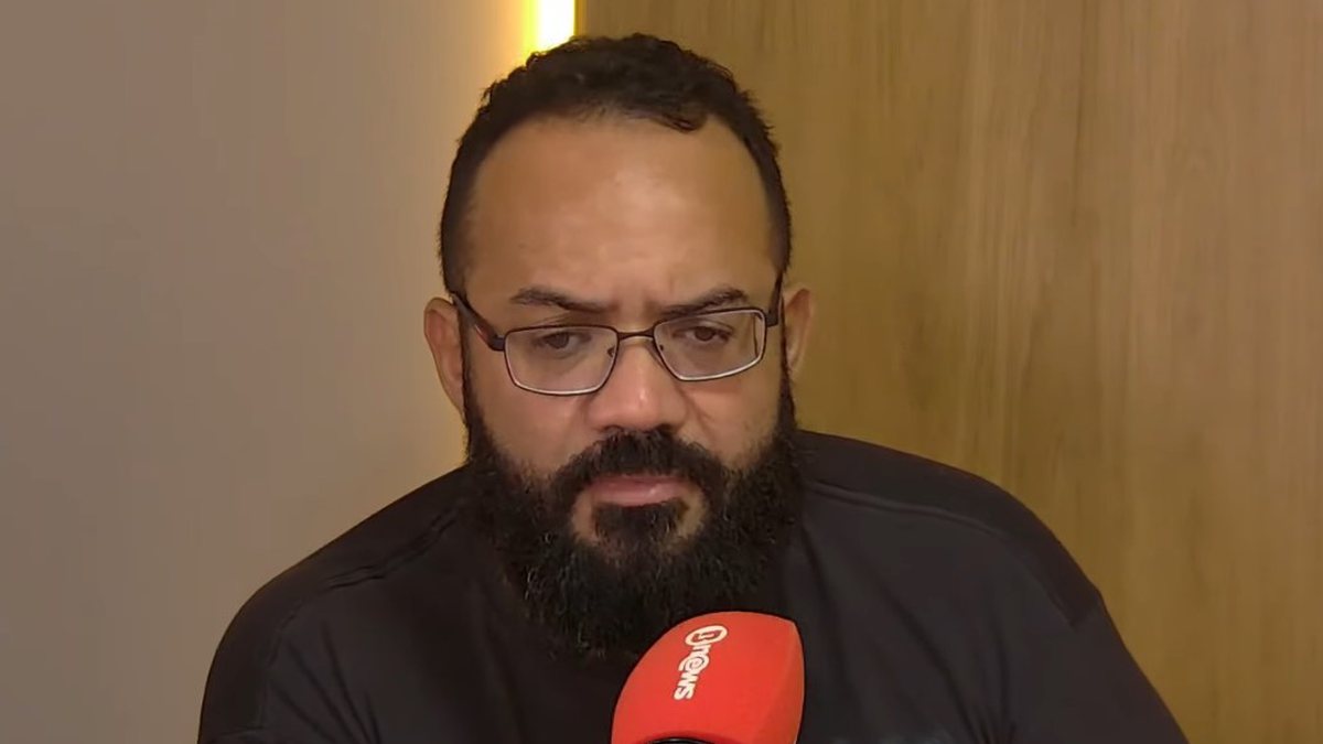 “Melhor ser da extrema-direita do que a extrema-esquerda ligada ao Master”, diz Leandro de Jesus - QTU Questões do Universo