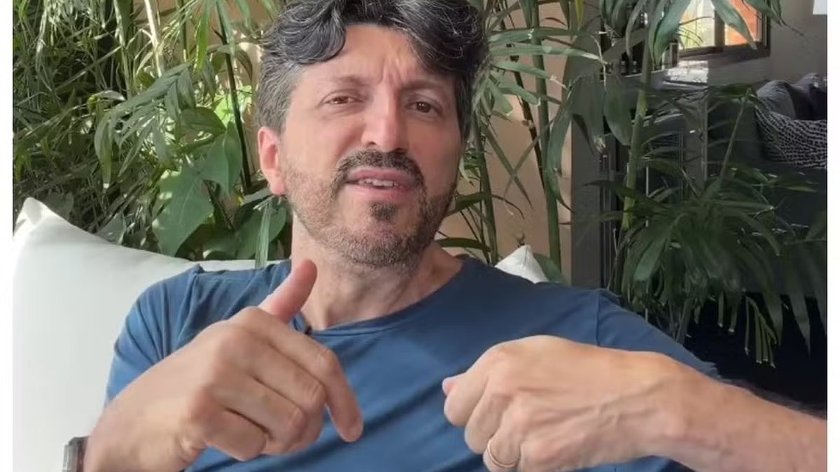 Lito Sousa reaparece na web e faz apelo por tratamento nos EUA após diagnóstico de doença grave; veja - QTU Questões do Universo
