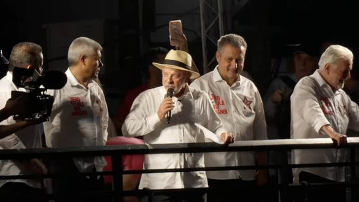 Lula abre quase 10 pontos sobre Flávio Bolsonaro e vê terceira via crescer, aponta AtlasIntel - QTU Questões do Universo