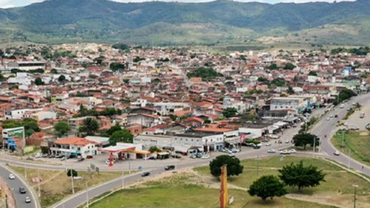 Justia atende Defensoria e paralisa despejo de dezenas de | Brasil | QTU - Notícias
