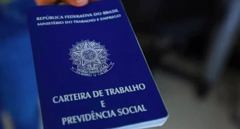 Vagas de jovem aprendiz, estágio ou que pedem apenas Ensino Médio Completo como requisito estão na lista - Agência Brasil