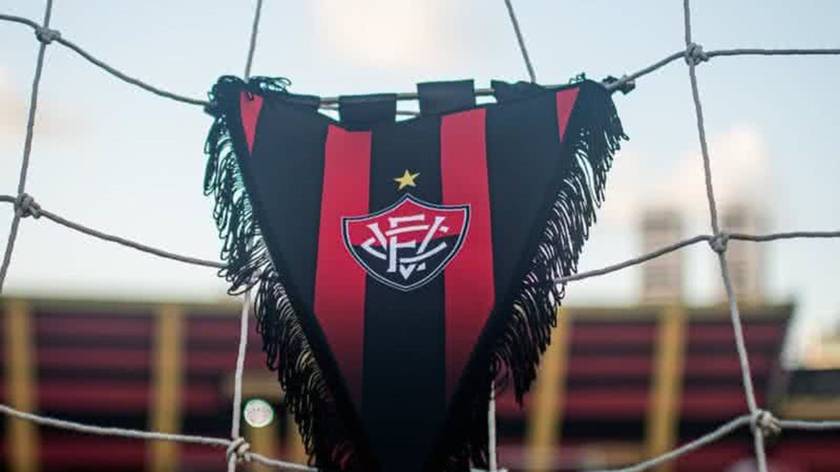 Jogador do Vitória ainda não atingiu meta para ser comprado pelo clube; saiba detalhes
