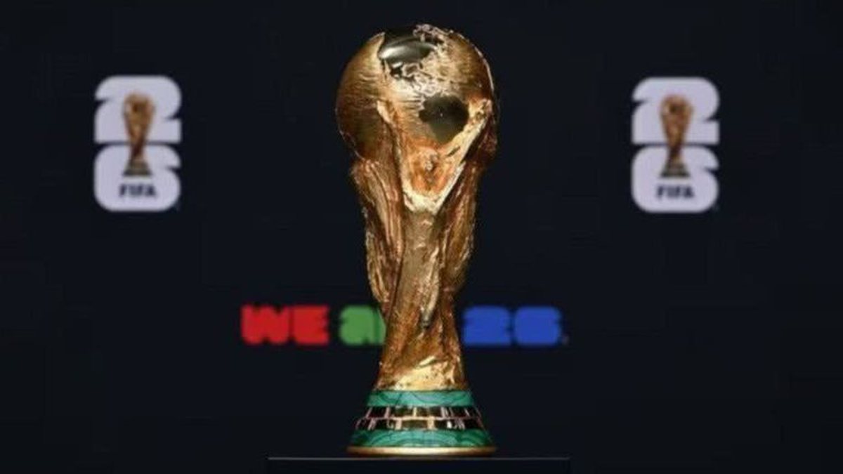 Seleção anuncia ídolo do Barcelona como novo técnico
