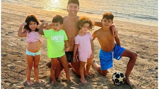 Imagem Filhos de Cristiano Ronaldo são adotados dias após casamento com Georgina; saiba detalhes