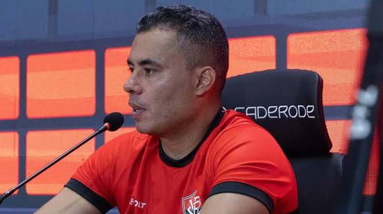 O Vitória perdeu por 2×0 para o Bahia na tarde do domingo (23), no Barradão, em jogo da rodada 24 do Campeonato Brasileiro. - Divulgação/ Vitória