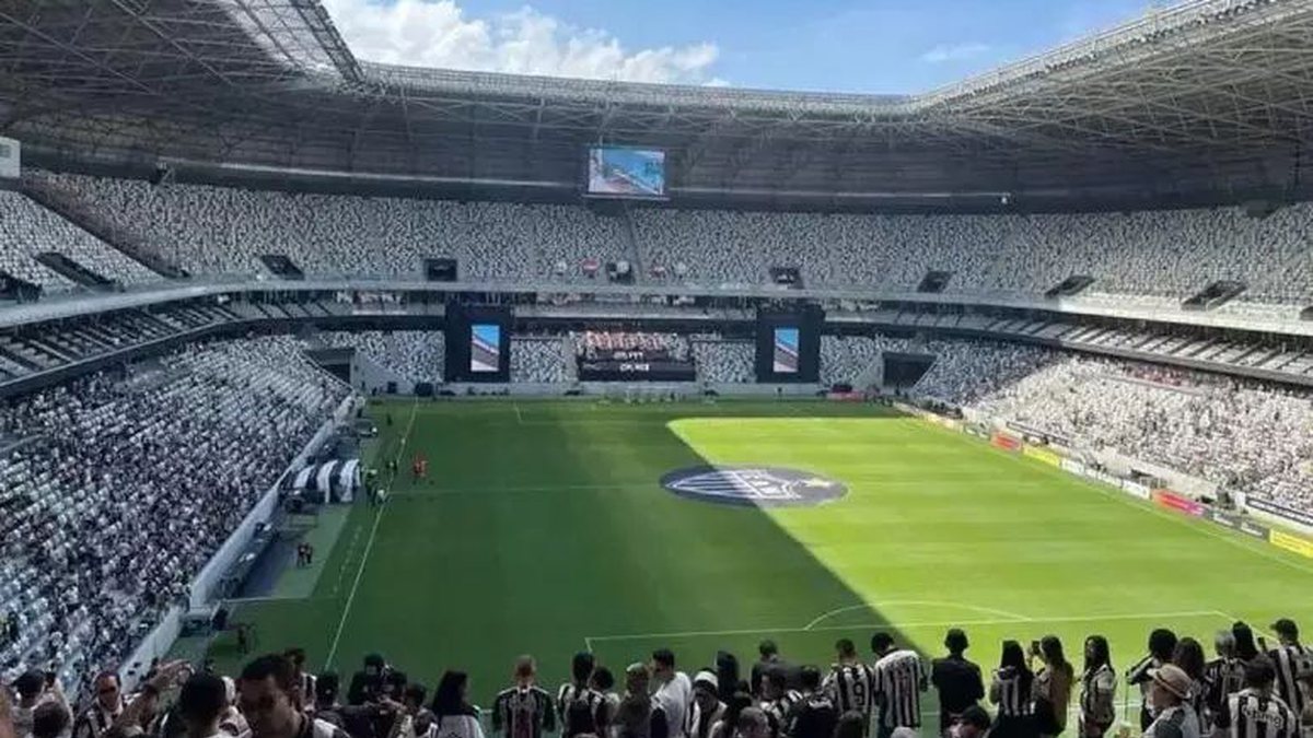 R$ 46 milhões e ameaça de bloqueio: dono de SAF de gigante do Brasileirão vira alvo de cobrança na Justiça