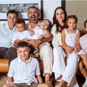 Imagem MAIS UM! Juliano Cazarré anuncia sétimo filho e faz apelo: "Quem quiser ajudar"