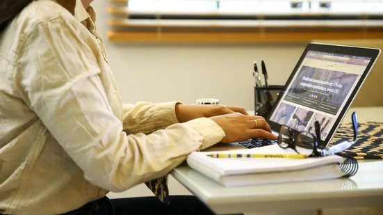 Oportunidades exclusivas para pessoas com deficiência (PCDs) e mulheres podem ser encontradas na lista - Marcelo Camargo/Agência Brasil