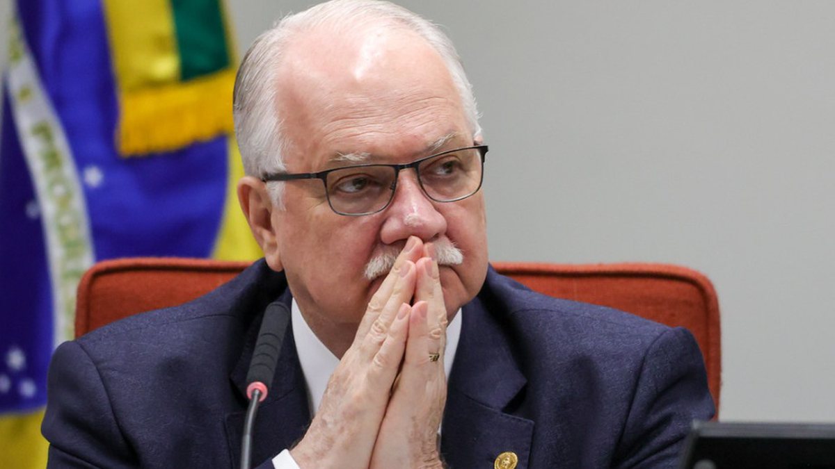 Fachin dá prazo para Mendonça, Moraes, PGR e PF se manifestarem sobre crise no STF - QTU Questões do Universo
