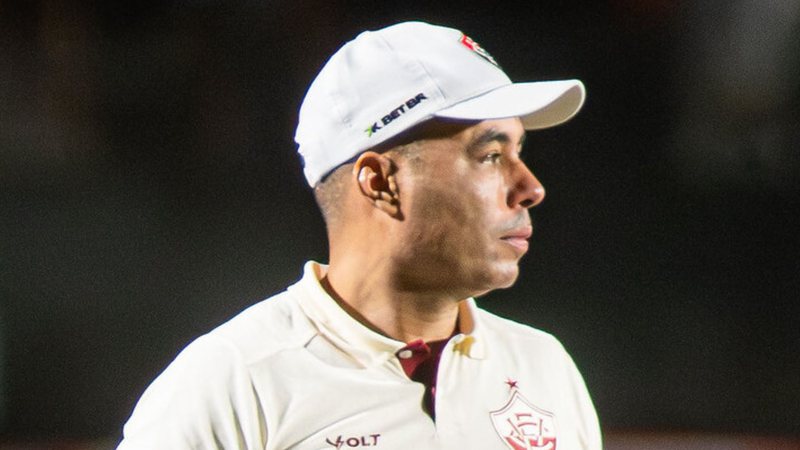 Pressionado no Vitória, Jair Ventura entra no radar de rival do Brasileirão