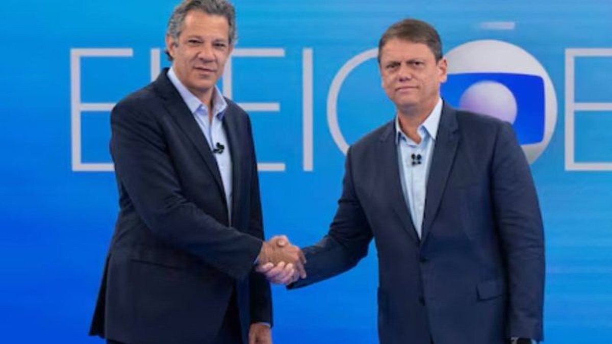 VÍDEO: Tarcísio deixa Haddad em silêncio após petista questionar índices de educação em SP