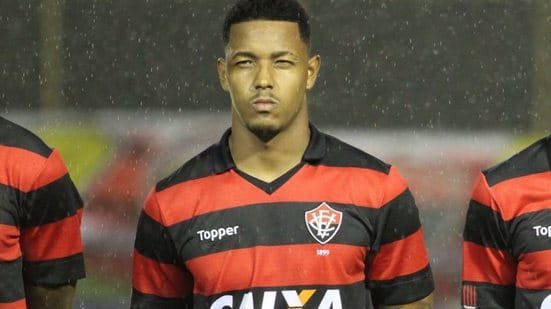 O atacante Deivid, jogador do Vasco da Gama, deve ser relacionado para o jogo nesta quarta-feira (2), - Divulgação / EC Vitória