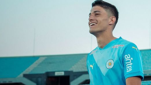 O Bahia está prestes a oficializar a contratação do novo reforço, o mei-campo  argentino Lautaro López, de 21 anos - Reprodução / Instagram / mvdcitytorque
