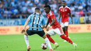 O clima de festa do Grêmio após a vitória por 3 a 1 sobre o Internacional, termina em briga e confusão - Reprodução/ INTERNACIONAL