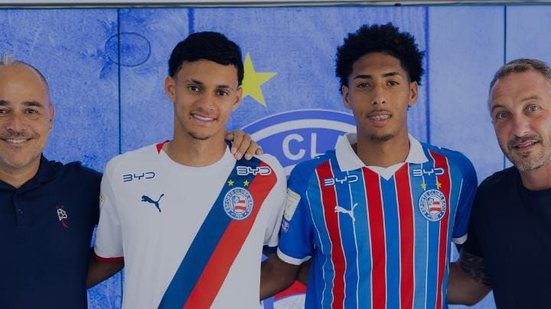 O Bahia assinou os primeiros contratos profissionais do atacante Daniel Lima, e do lateral-direito Jonathan Marinho - Foto: Divulgação/E.C. Bahia
